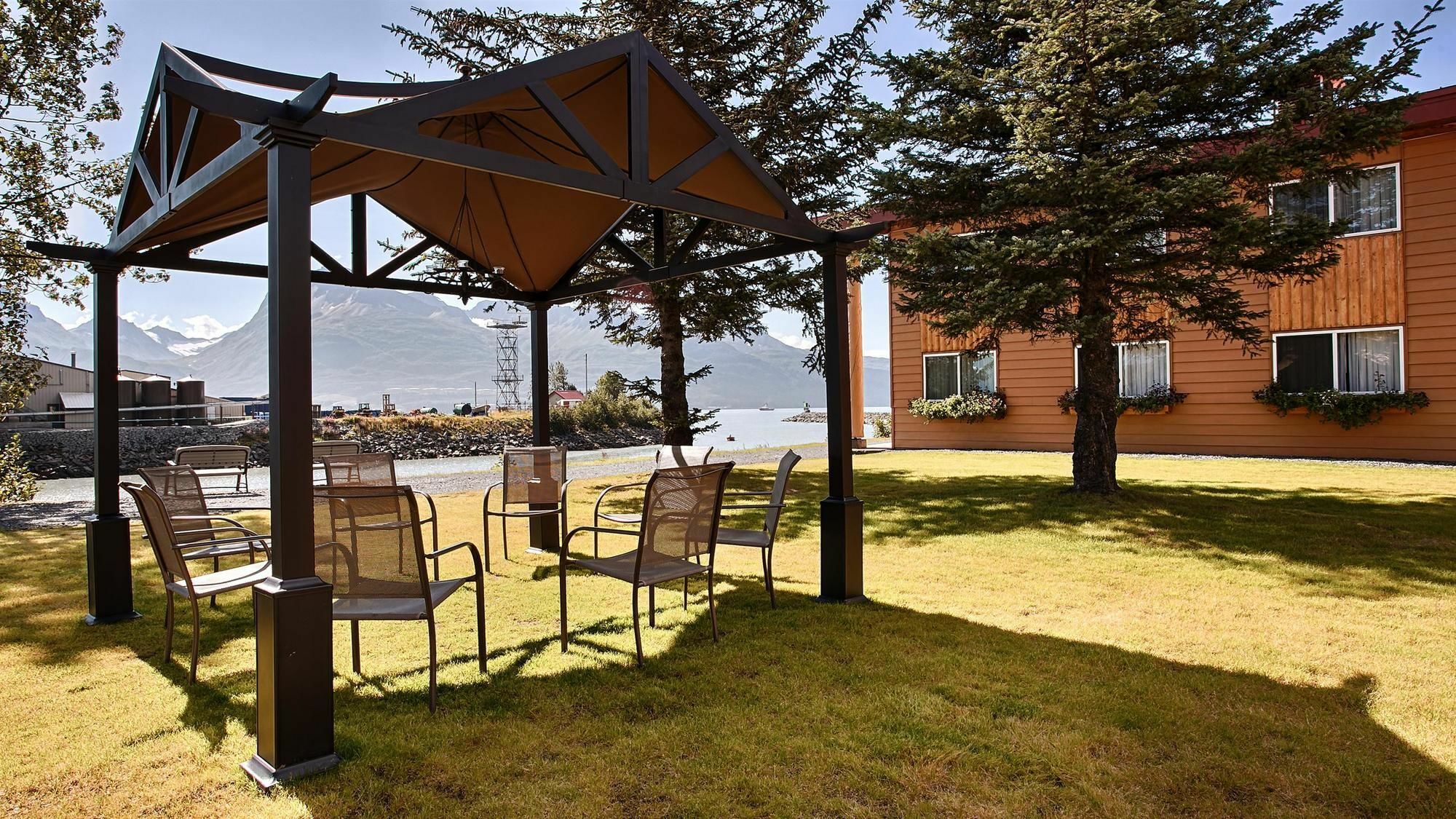 Best Western Valdez Harbor Inn Extérieur photo